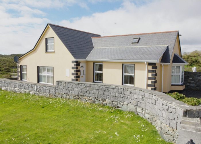 Murlach Cottage Exterior