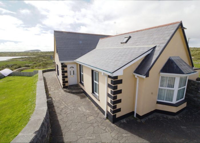 Murlach Cottage Exterior